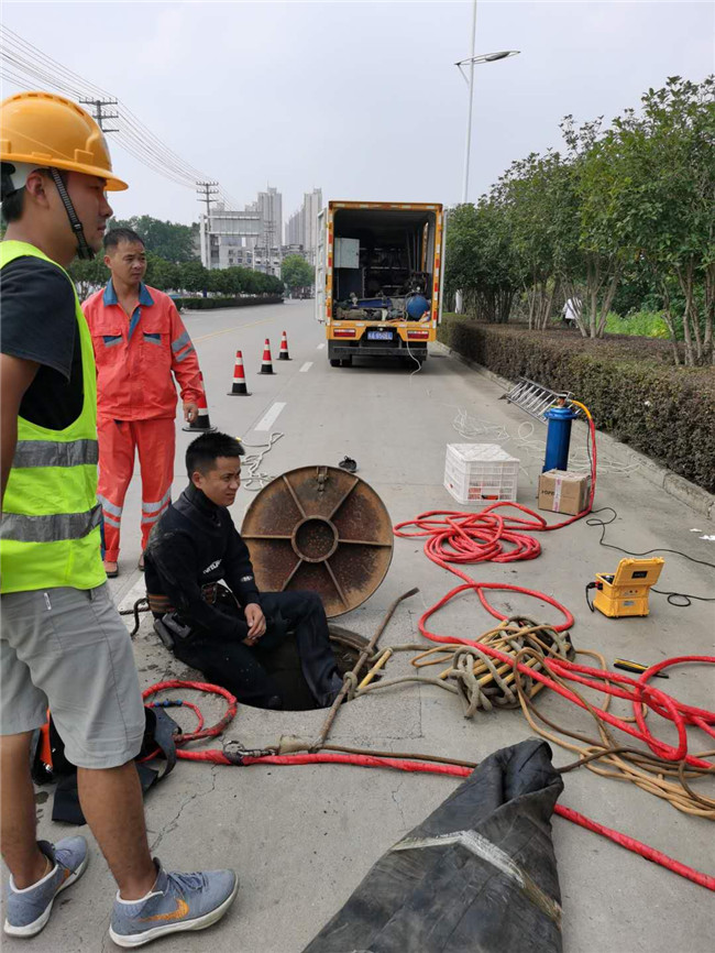 瑶海翻衬法管道修复技术主要工序